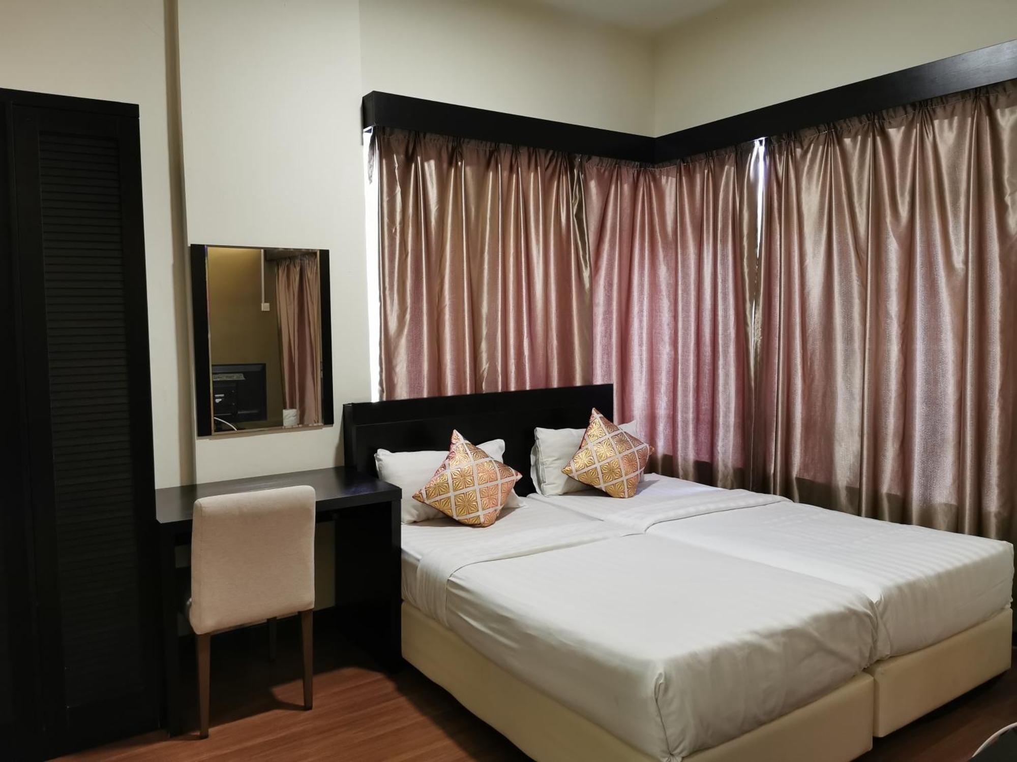 Bayou Lagoon Park Resort Malacca Exterior foto