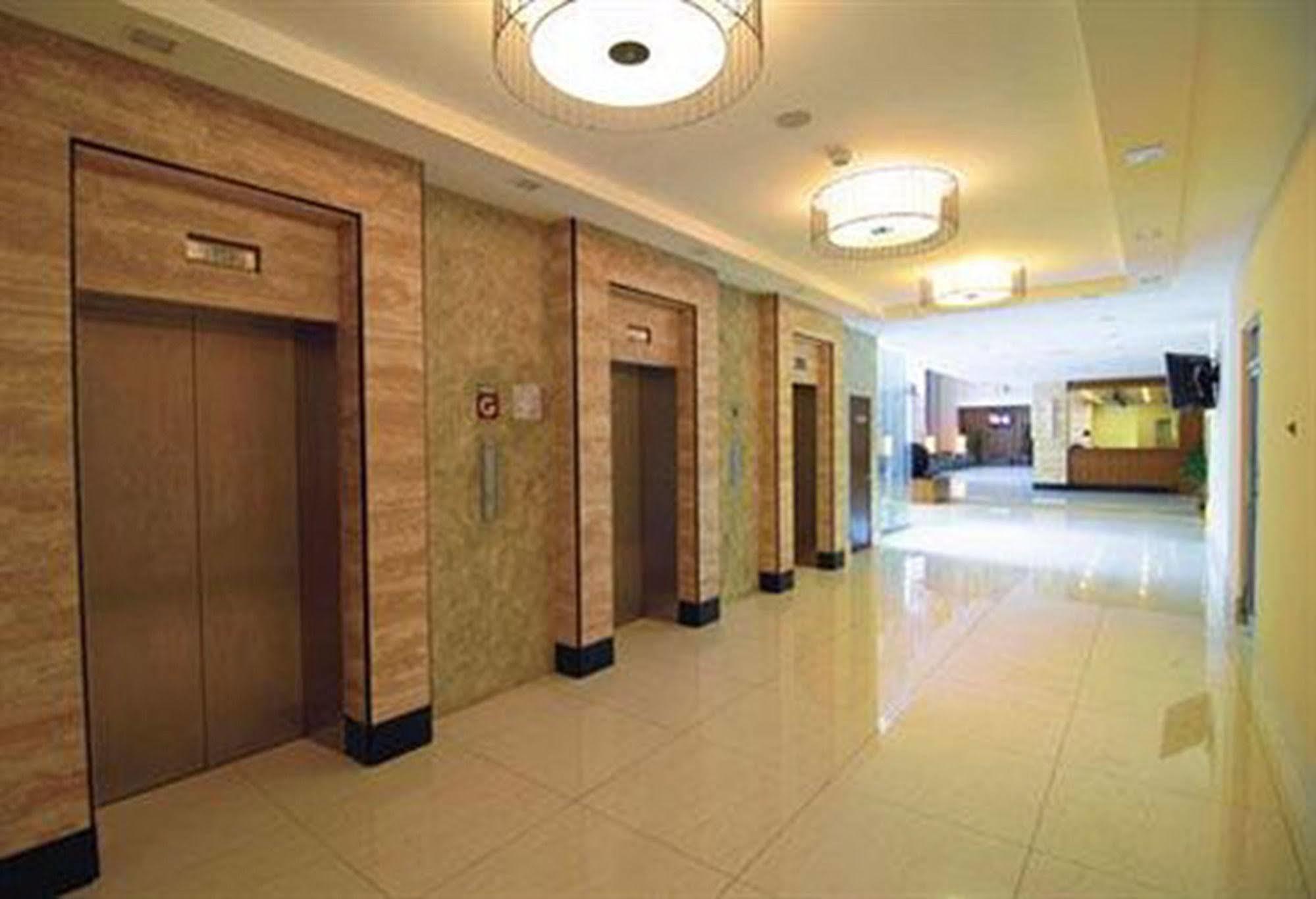 Bayou Lagoon Park Resort Malacca Exterior foto